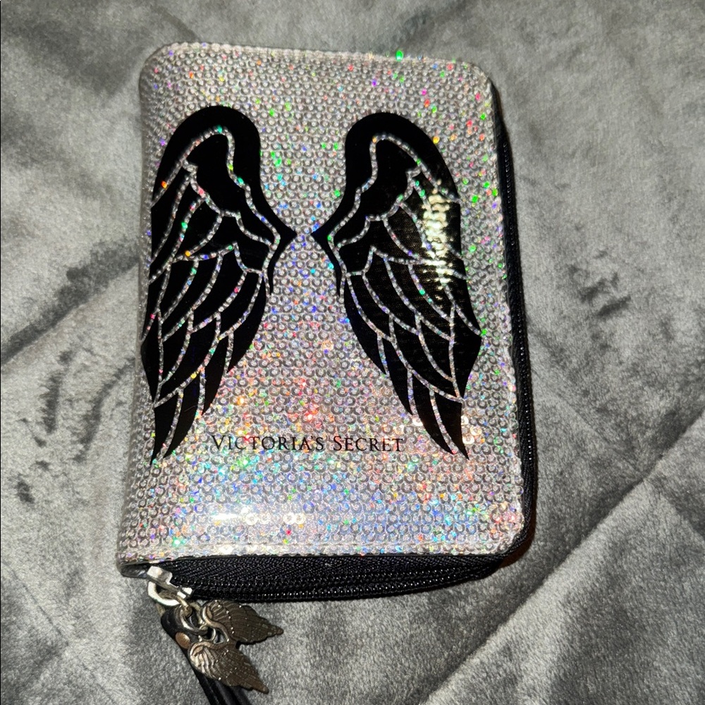 Victoria's Secret Silver and Black Assorted Makeup Brushes